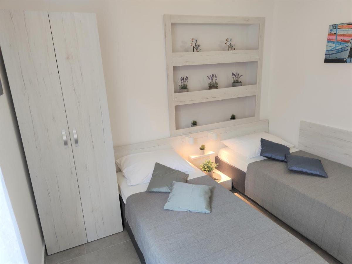 Apartments Rak Vis Ngoại thất bức ảnh